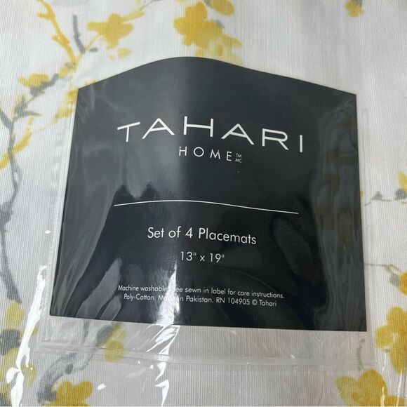 New Tahari Home set of 4 Napkins + 4 Placemats Floral Yellow Gray White - Picture 3 of 4